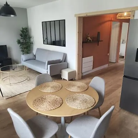 La Madeleine - Spacious, Baby Equipments Apartment *