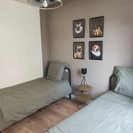 La Madeleine - Spacious, Baby Equipments Apartment